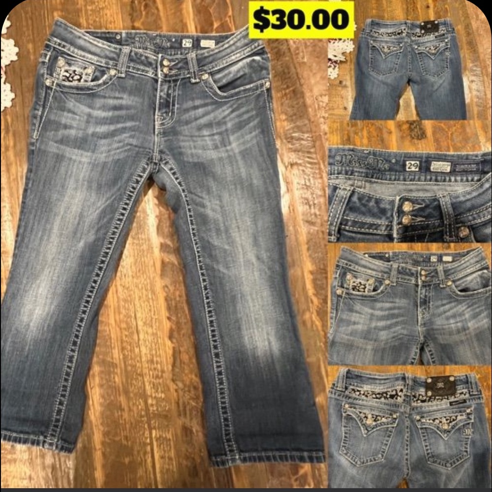 Miss Me Capri blue jeans. Great condition